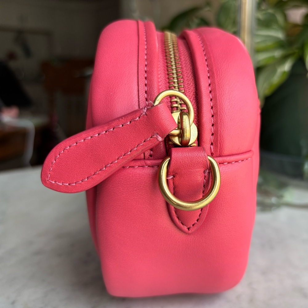 Coach Coral Quilted Mini Crossbody with Gold Turn-Lock and Removable Strap - Picture 2 of 16